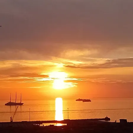 Seaview Panoramic Апартаменты *